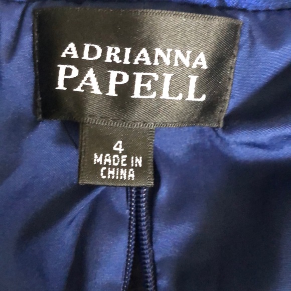 Gorgeous dress! - Picture 4 of 4